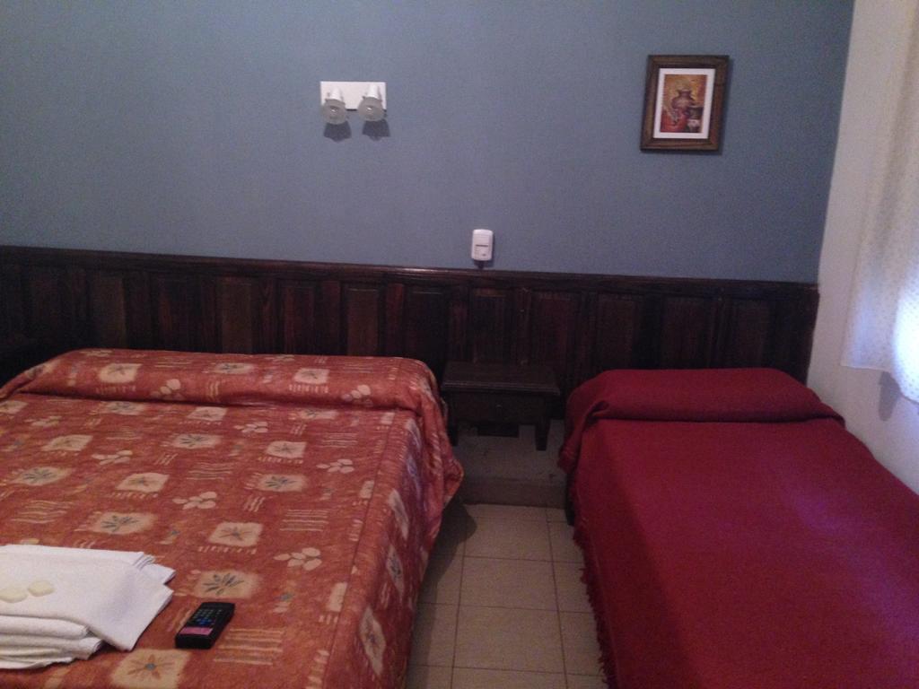 Hotel Gure Echea Villa Carlos Paz Zimmer foto